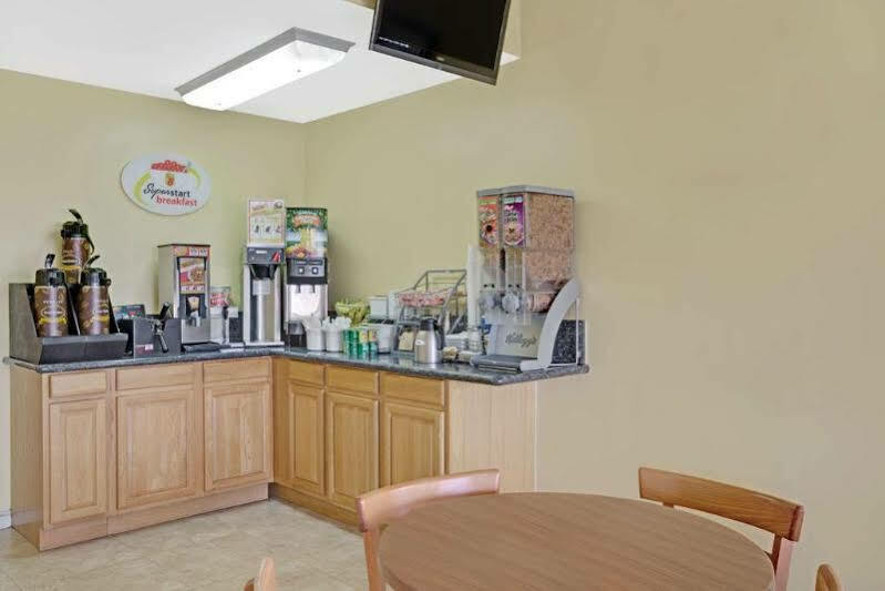 Surestay Hotel By Best Western Jacksonville South Экстерьер фото